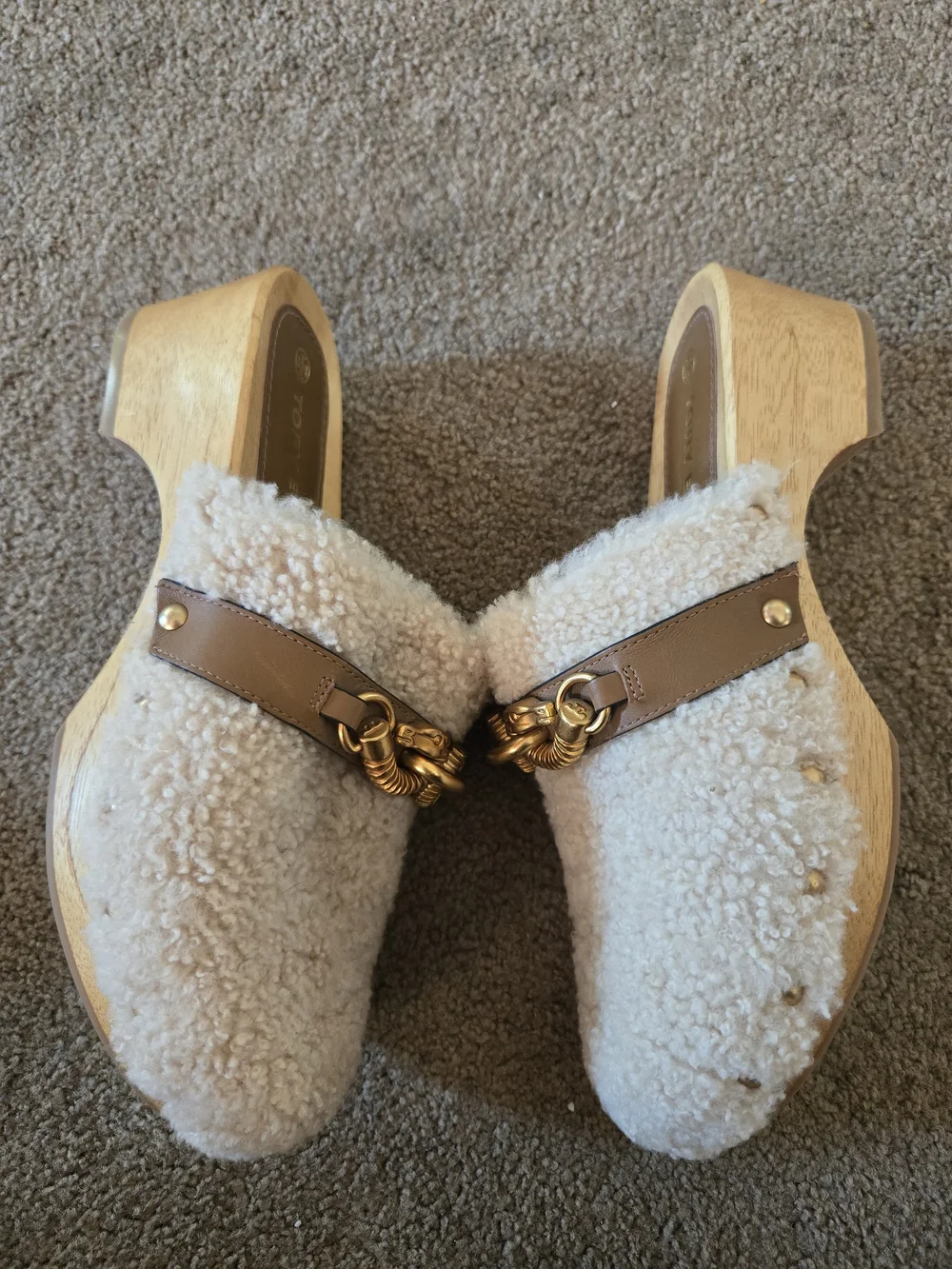 Tory Burch Jessa Cream Shearling Horse Head Horsebit Wood Clogs in size 8
